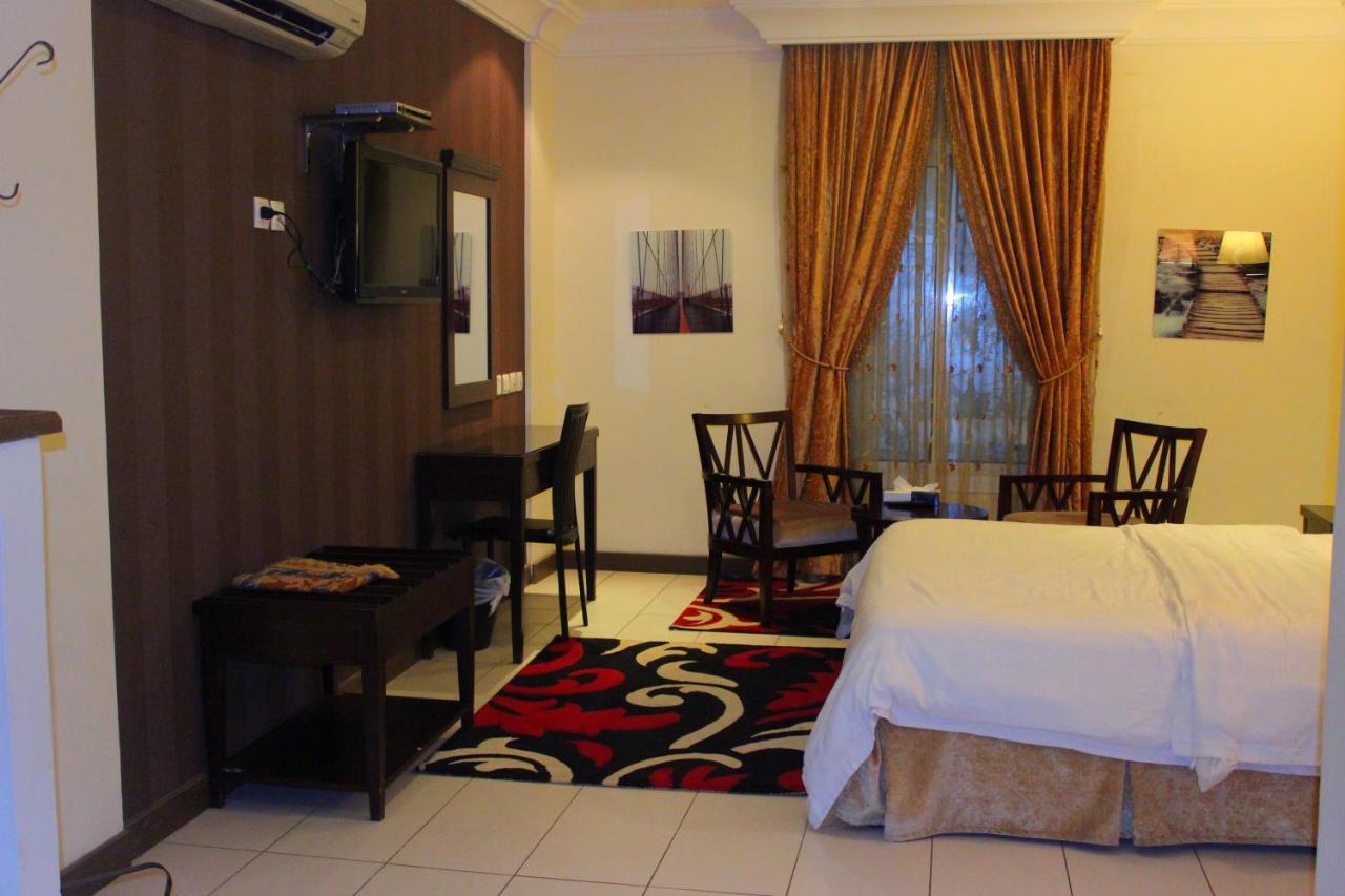 Al Harira Al Motamaiza Furnished Apartment Джедда Экстерьер фото